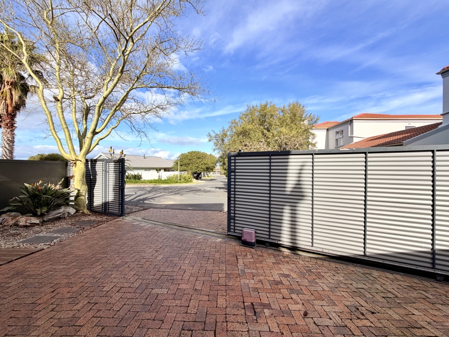 3 Bedroom Property for Sale in Onrus Western Cape